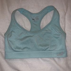 sports bra